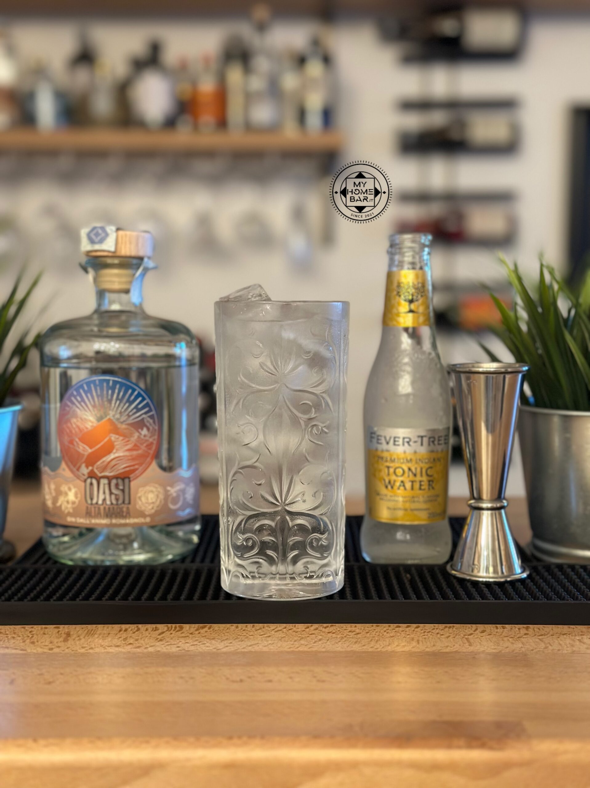 Gin oasi alta marea myhomrbar fridaygin